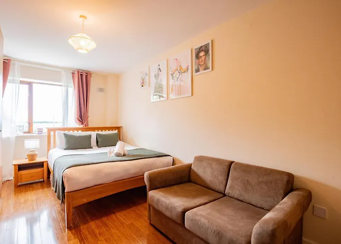 Atalia View Penthouse With Balcony * Galway